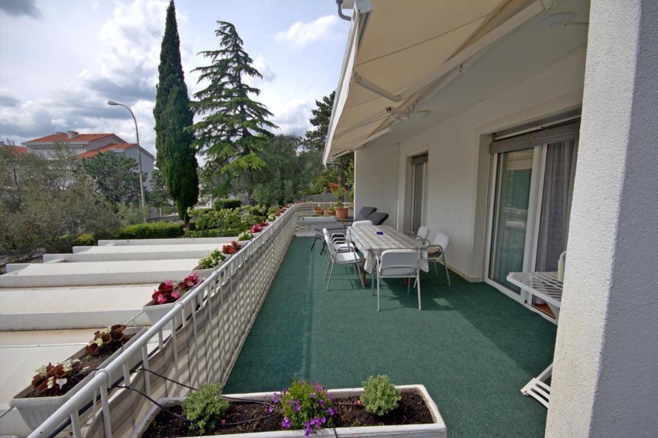 Ivan & Anka Apartments Bojko Selce Exterior foto